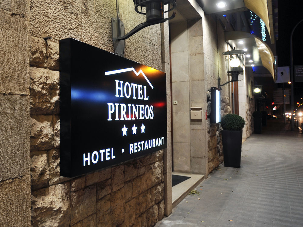 Hotel Pirineos Figueres  Dış mekan fotoğraf